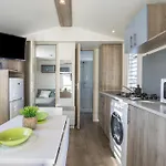 Landsted La Aventura *